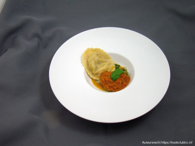 Ravioli met buikspek en andijvie 