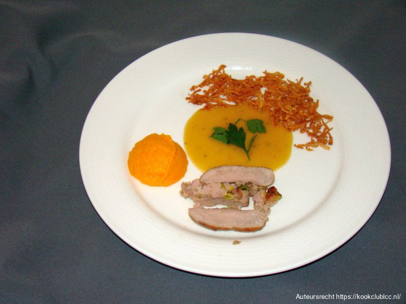 Fazantenfilet met pistachevulling, wortelbotersaus en gefruite knolselderie