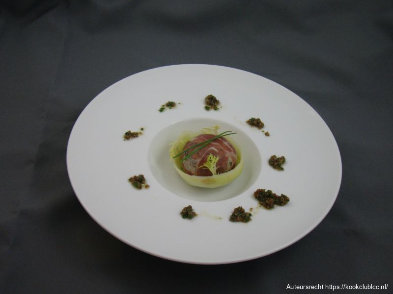 Oesterzwambonbon met olijvenvinaigrette
