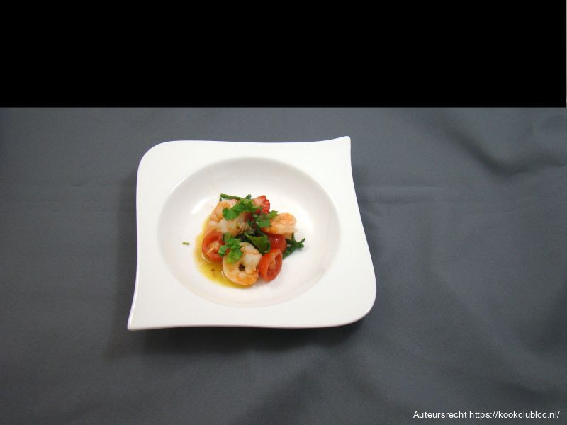 Knoflook Garnalen met een salade van Aardbei en Zeekraal
