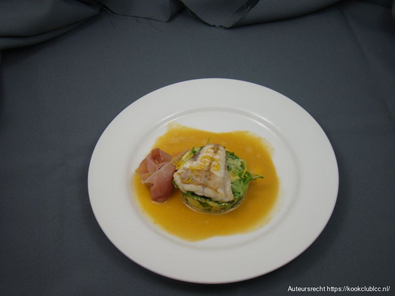 Zeeduivel met ibericoham en saus van garnalenkoppen