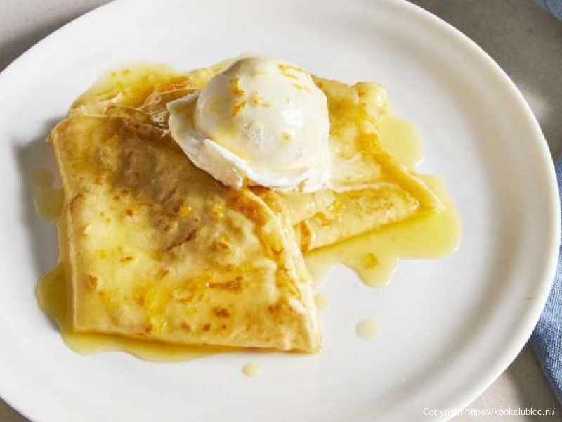 Crêpes suzette met vanilleijs